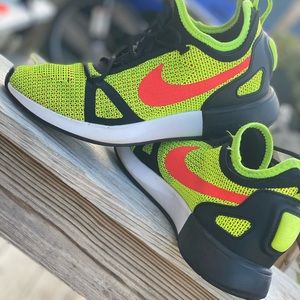 Nike Duel Racer
